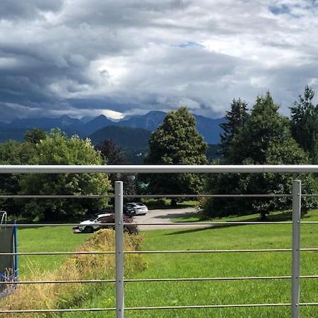 Velden View Ferienwohnung Mit Grosser Sonnenterrasse Und See- Und Karawankenblick Фельден-ам-Вертерзе Екстер'єр фото