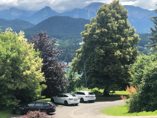Velden View Ferienwohnung Mit Grosser Sonnenterrasse Und See- Und Karawankenblick Фельден-ам-Вертерзе Екстер'єр фото